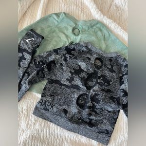 SET OF 3 Gymshark sets in Sea-foam, black/grey, dusty purple XS